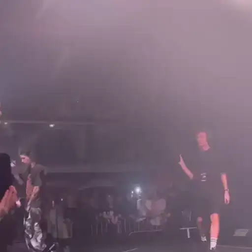 Sticker 🏃‍♂️