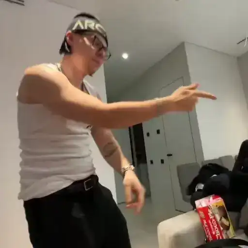 Sticker 🤷‍♂️