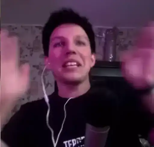 Sticker 👯‍♀️