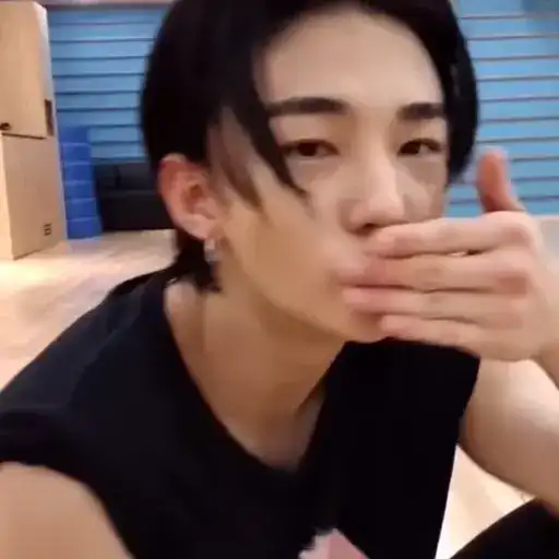 Hwang hyunjin !! preview