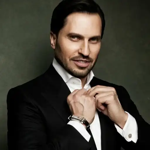 Sticker 🤵‍♂️