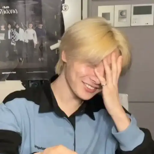 Sticker 🤦‍♂️