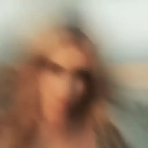 Эмма Робертс preview