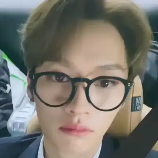 Sticker 👨‍✈️